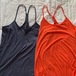 💋 Two Mudd tank tops